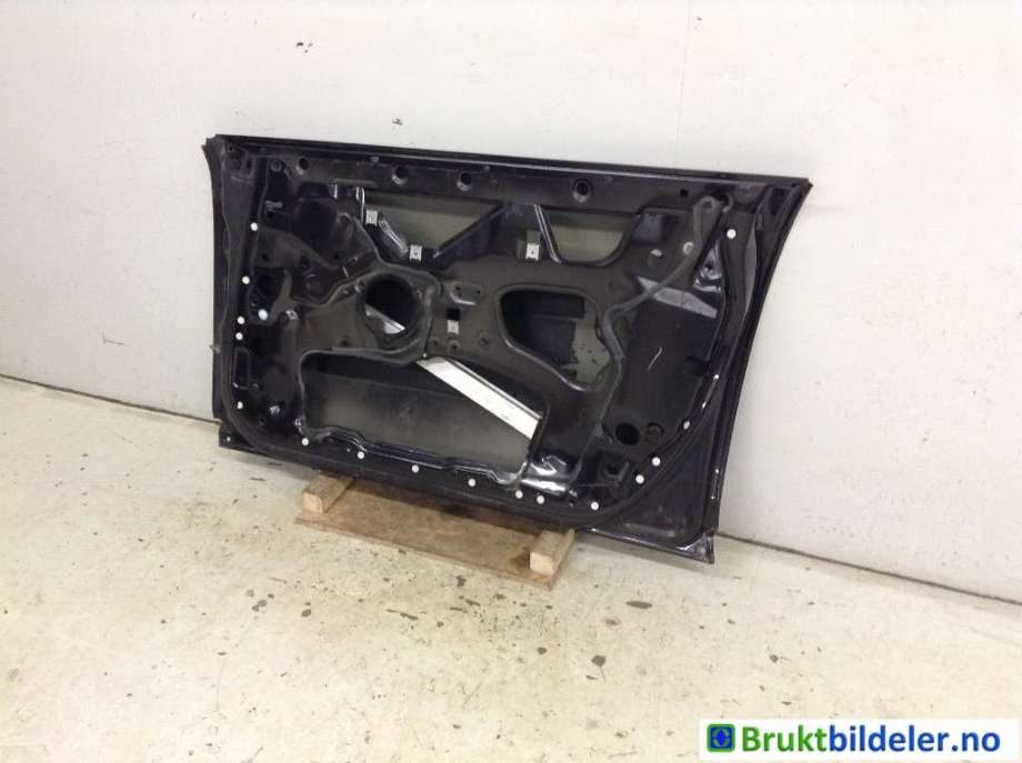 Dør høyre foran til Audi A6, Allroad 2008-2011 (Type II, Fase 2) (C6) (C6) (AUDI|4F0 831 052 F|)