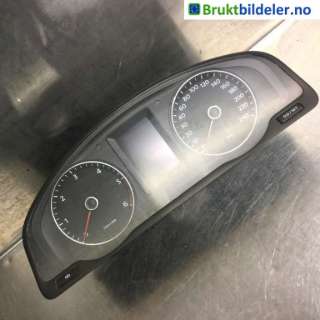 Instrumentpanel til VW Transporter / Caravelle, 2009-2015 (Fase 2) (T5) (T5) (VOLKSWAGEN|7E0 920 860 A|02416 01 101 9017603)