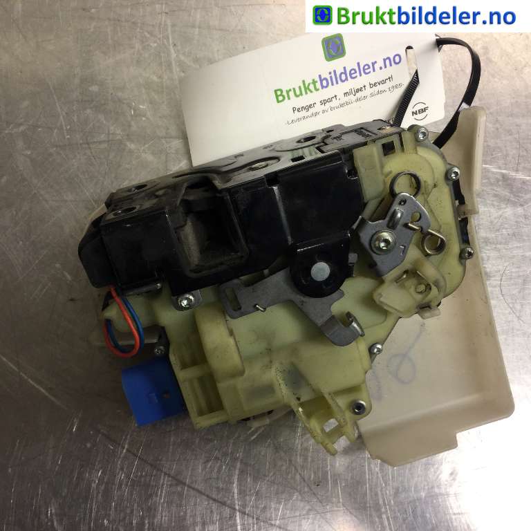 Låsekasse venstre foran til VW Transporter / Caravelle 2009-2015 (Fase 2) (T5) (T5) (VOLKSWAGEN|3B1 837 015 AQ|991990-300|)