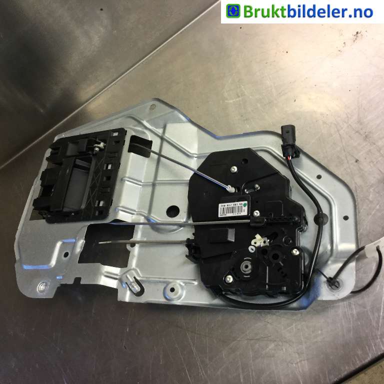 Diverse deler til VW Transporter / Caravelle, 2009-2015 (Fase 2) (T5) (T5) (VOLKSWAGEN|7H0 827 201 BA)