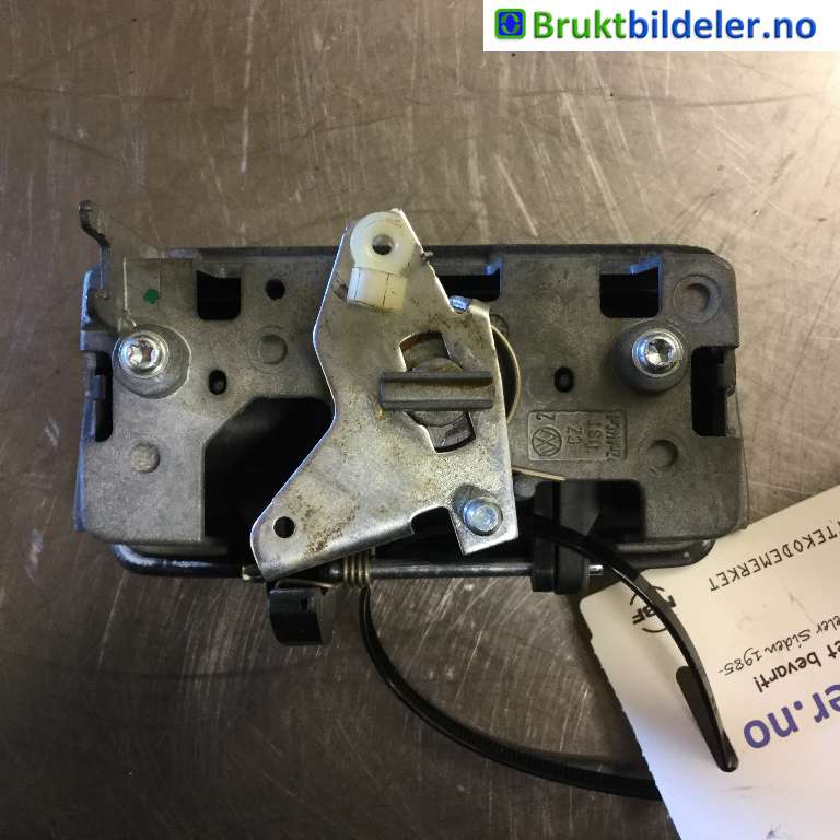 Dørhåndtak utv høyre bak til VW Transporter / Caravelle 2009-2015 (Fase 2) (T5) (T5) (VOLKSWAGEN|7H0 827 186 B|)