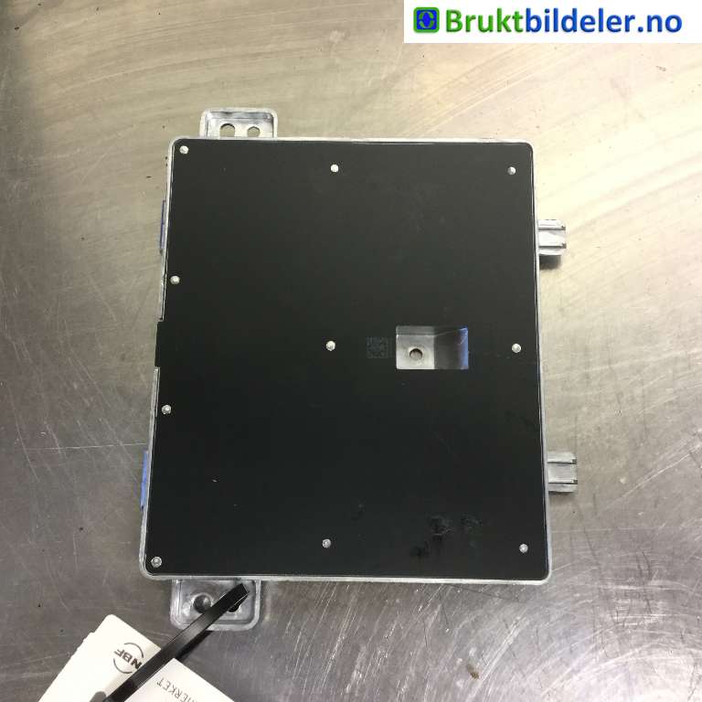 Styreenhet diverse til Tesla Model Y, 2021-2024 (Type I)  (1755100-90-D)