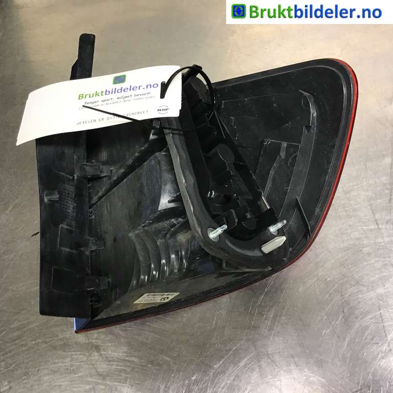 Baklykt venstre til BMW X1 2009-2015 (E84) (E84) (BMW|63 21 2990109-07|1 24 08 10 077|)