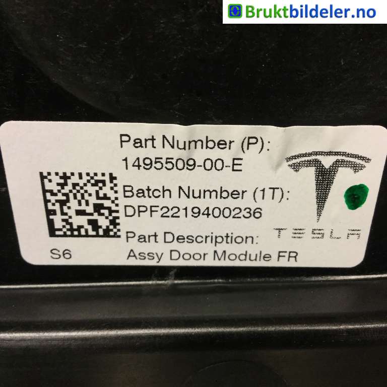 Ruteheis til Tesla Model Y 2021-2024 (Type I)  (1495509-00-E|)