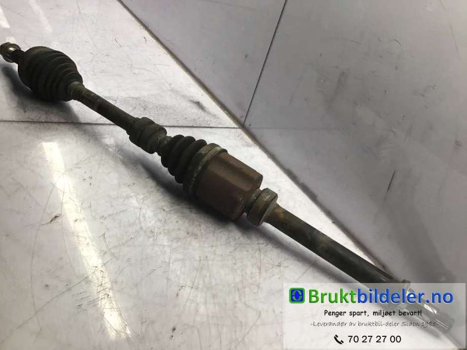 Drivaksel høyre foran til Nissan Qashqai 2007-2010 (Type I, Fase 1)  (NISSAN|39100 JD52B|)