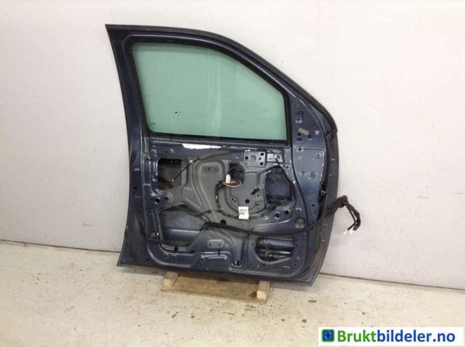Dør venstre foran til Nissan Pathfinder 2005-2010 (Fase 1) (R51) (R51) (NISSAN|80101EB330|)