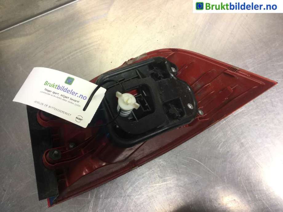 Baklykt venstre til VW Passat 2011-2015 (B7) (B7) (VOLKSWAGEN|3AF 945 095 E|)