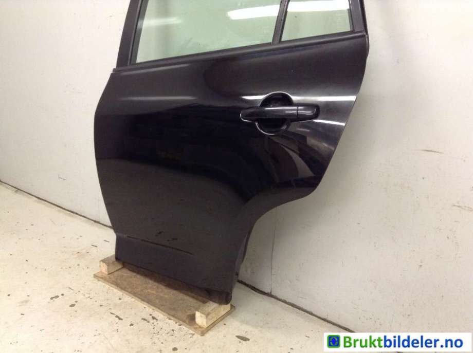 Dør venstre bak til Toyota RAV4 2006-2009 (Type III, Fase 1)  (TOYOTA|67004-42120|)