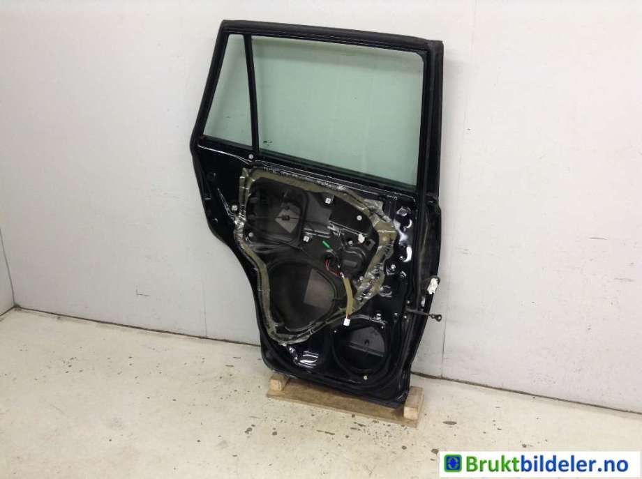 Dør venstre bak til Toyota RAV4 2006-2009 (Type III, Fase 1)  (TOYOTA|67004-42120|)