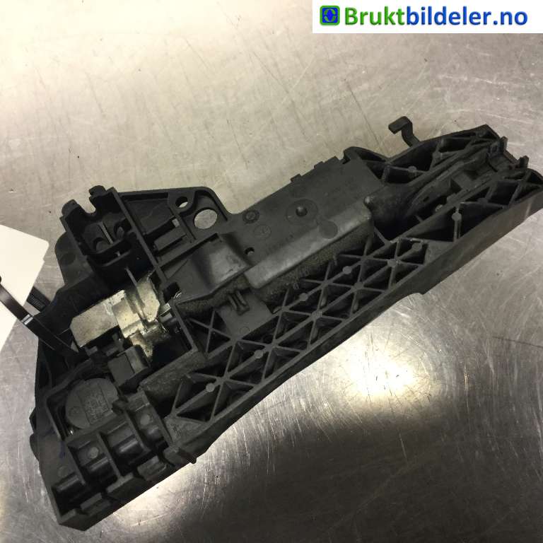 Dørhåndtak utv høyre bak til Audi A4, Allroad 2009-2016 (Type I) (B8) (B8) (AUDI|8T0 837 886 A|)