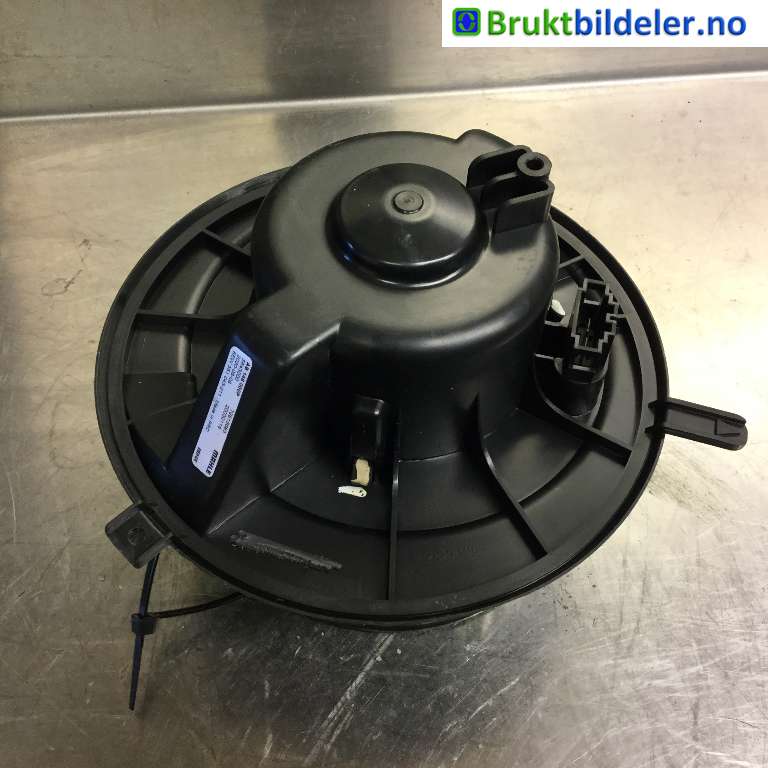 Varmeapparat motor til VW Caddy 2010-2015 (Type III, Fase 2)  (VOLKSWAGEN|1K1 819 015 E|7Q8 156 83|)