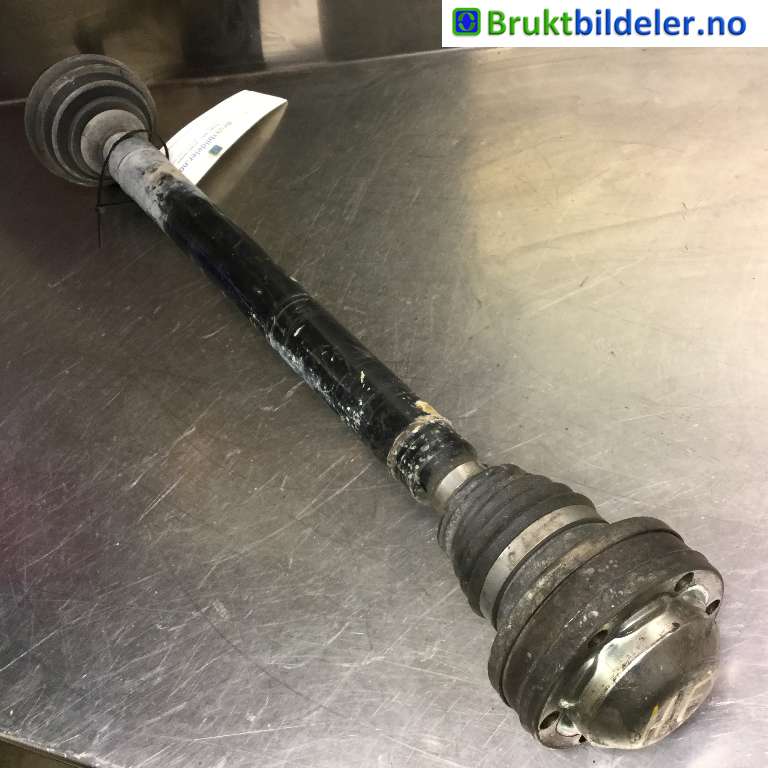 Drivaksel høyre foran til VW Caddy 2010-2015 (Type III, Fase 2)  (VOLKSWAGEN|2K0 407 272 E|)