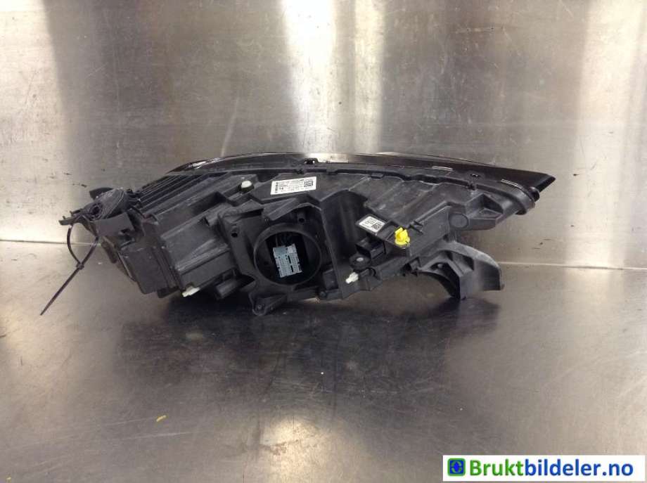 Frontlykt venstre halogen til DS DS3 Crossback 2019-->> (DS|9820840780|89912435|16 429 914 80)