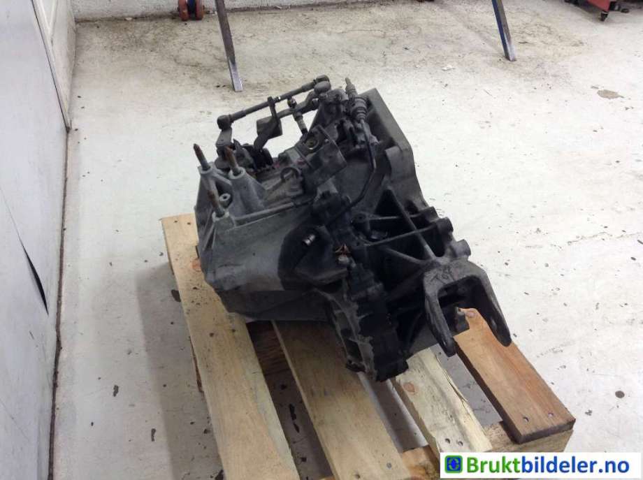 Girkasse manuell 6-trinn til Mitsubishi Outlander 2010-2012 (Type II, Fase 2)  (MITSUBISHI|2500A092|W6MBA-1-ACZC|)