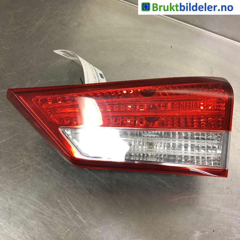 Baklykt høyre indre til Hyundai Ix20, 2010-2017  (HYUNDAI|92404 1K000)