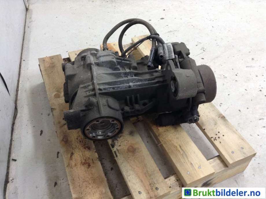 Kardang klokke bak til VW Transporter / Caravelle 2009-2015 (Fase 2) (T5) (T5) (VOLKSWAGEN|09N 525 010||09N 525 010 C)