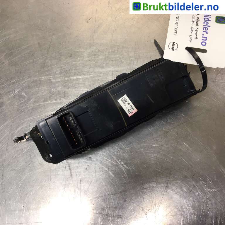 Bryter ruteheis til Subaru Legacy 2003-2007 (Type IV, Fase 1)  (SUBARU|83071AG020|)