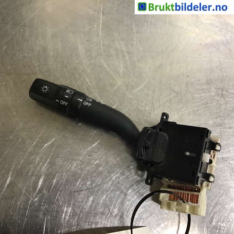 Bryter blink til Toyota Hiace 2007-2012 (Fase 3)  (TOYOTA|8414026210|)