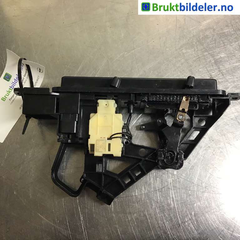 Varmeapparat betjening til Toyota Hiace 2007-2012 (Fase 3)  (TOYOTA|55910-26022|)
