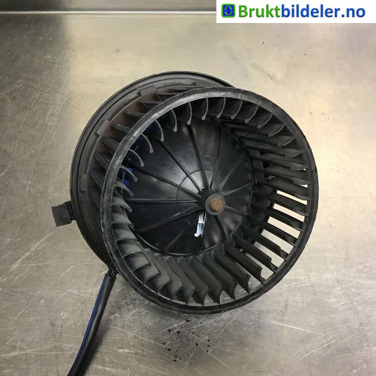 Varmeapparat motor til VW Transporter / Caravelle 1990-2003 (T4) (T4) (VOLKSWAGEN|701819021B|539.9386.120|)