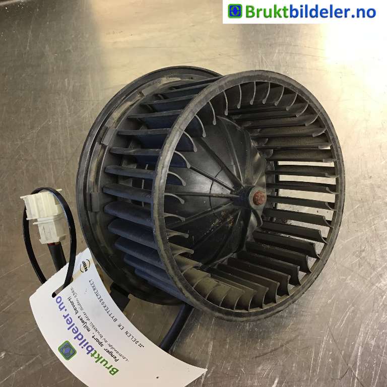 Varmeapparat motor til VW Transporter / Caravelle 1990-2003 (T4) (T4) (VOLKSWAGEN|701819021B|539.9386.120|)