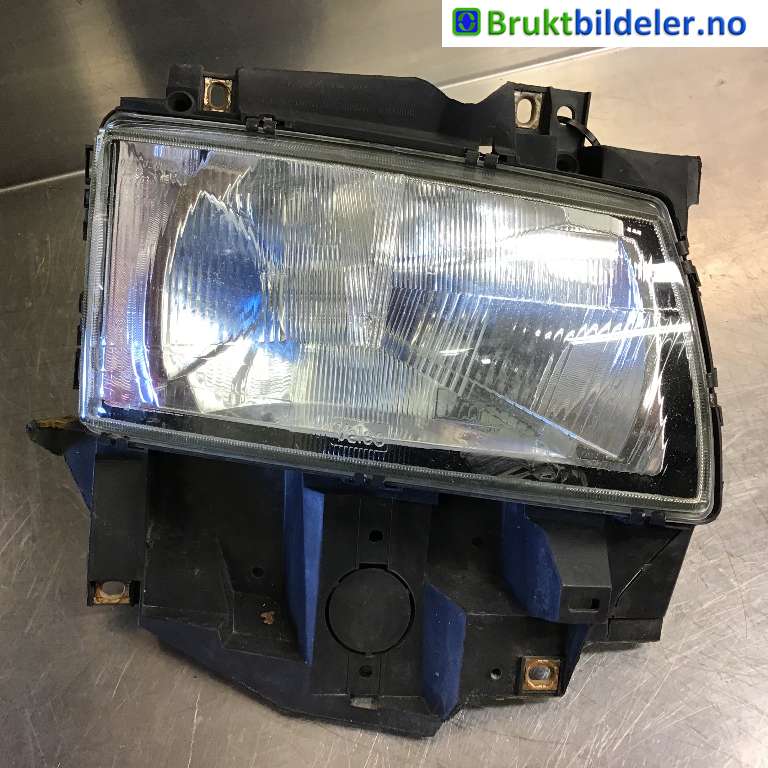 Frontlykt høyre halogen til VW Transporter / Caravelle, 1990-2003 (T4) (T4) (VOLKSWAGEN|7D1941010H)
