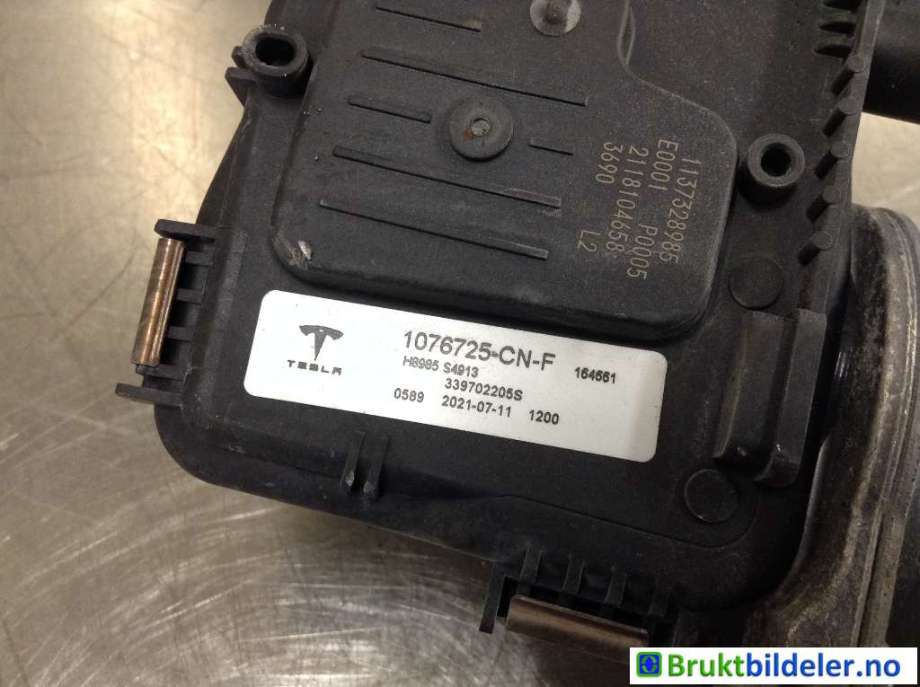 Viskermotor frontrute til Tesla Model 3 2018-2023 (Fase 1)  (TESLA|1076725-CN-F|1 397 225 054|)
