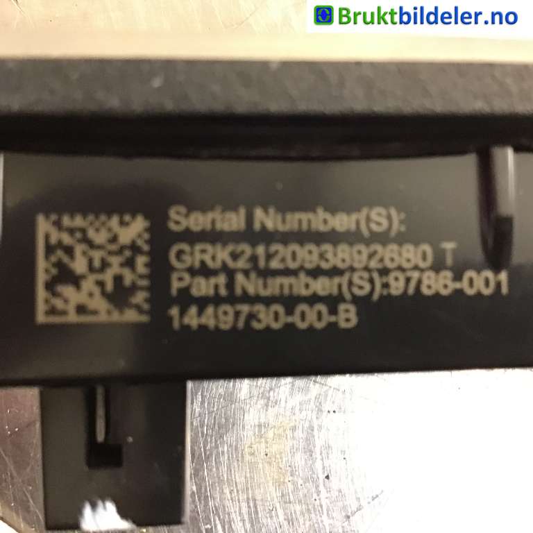 Skiltlys til Tesla Model 3 2018-2023 (Fase 1)  (TESLA|1449730-00-B|)