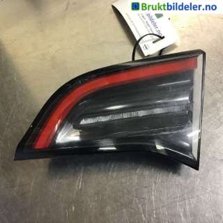 Baklykt høyre indre til Tesla Model 3,   (TESLA|1077402-00-G)
