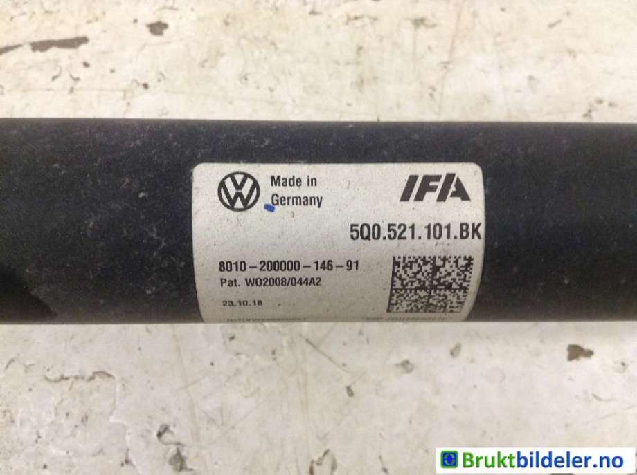 Mellomaksel til Škoda Octavia 2017-2020 (Type III, Fase 2) (SKODA|5Q0 521 101 BK|)