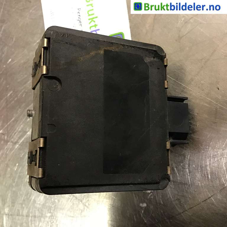 Sensor radar til Škoda Octavia 2017-2020 (Type III, Fase 2)  (SKODA|3QF 907 561 D|0 203 302 268|)