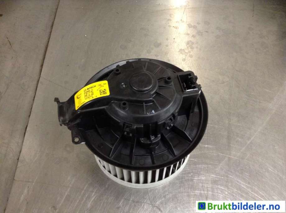 Varmeapparat motor til VW E-Up 2013-2019 (VOLKSWAGEN|12E 820 015|0 130 115 601|3 137 231 059)