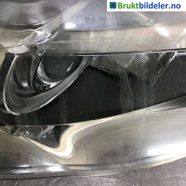 Frontlykt høyre xenon til Audi A4 2004-2008 (Type III) (B7) (B7) (AUDI|8E0 941 029 BM|0 301 219 274|)