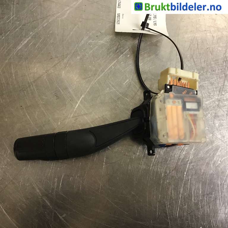 Bryter blink til Subaru Legacy 2007-2009 (Type IV, Fase 2) (SUBARU|83115AG151|)
