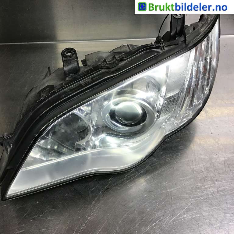 Frontlykt venstre halogen til Subaru Legacy, 2007-2009 (Type IV, Fase 2)  (SUBARU|84990AG510)