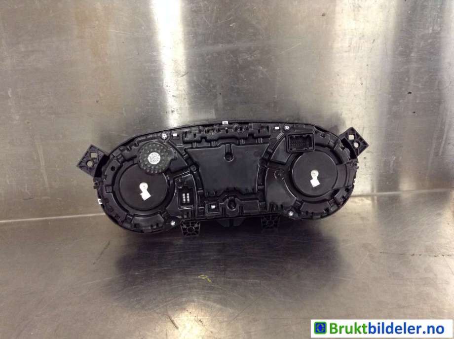 Instrumentpanel til Iveco Daily 2014-->> (Type VI)  (IVECO|5802852566|A3C0895510000|)