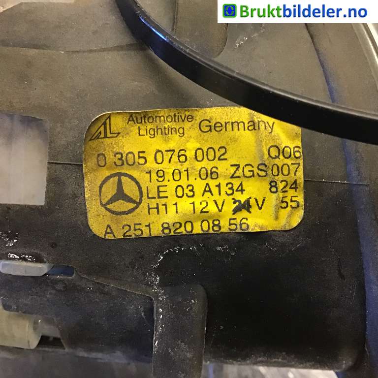 Tåkelykt venstre foran til Mercedes B-Klasse 2005-2008 (Fase 1) (W245) (W245) (MERCEDES|A 251 820 08 56|0 305 076 002|)