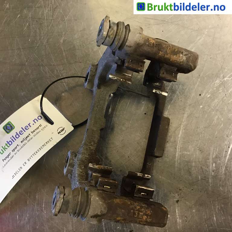 Bremsecaliper brakett til Škoda Yeti 2009-2013 (Fase 1)  (SKODA|5K0 615 426|)