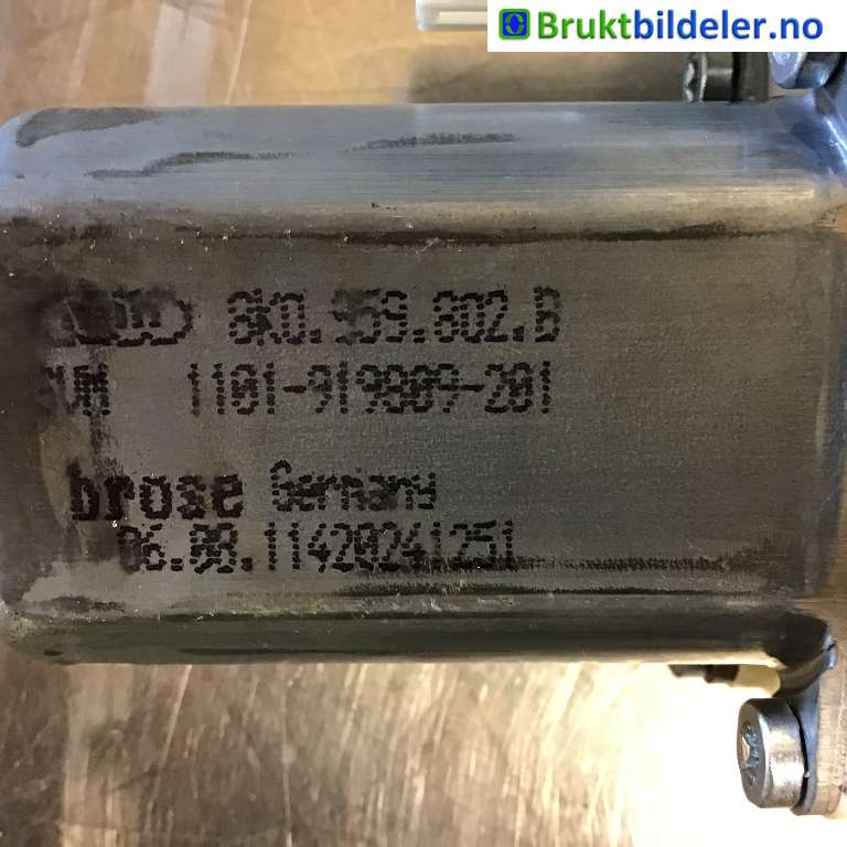 Ruteheis høyre foran til Audi A6 2011-2014 (Type IV, Fase 1) (C7) (C7) (AUDI|8K0 959 802 B|1101-919809-201|)