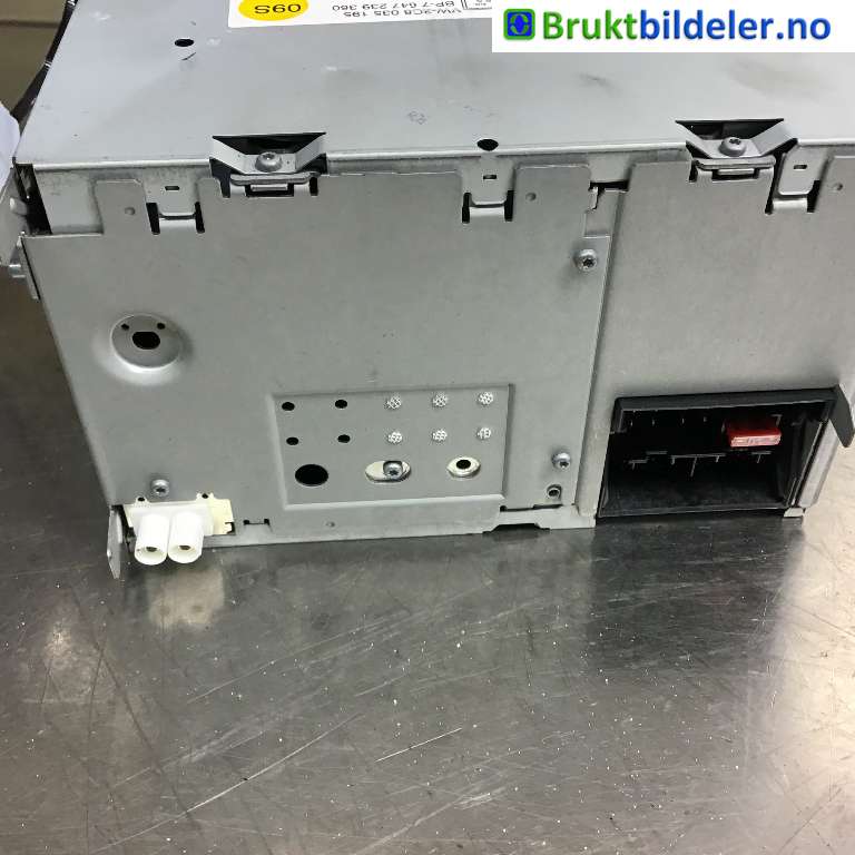 Bilstereo til VW Golf VI 2008-2012  (VOLKSWAGEN|3C8 035 195|815 7 647 239 360|)
