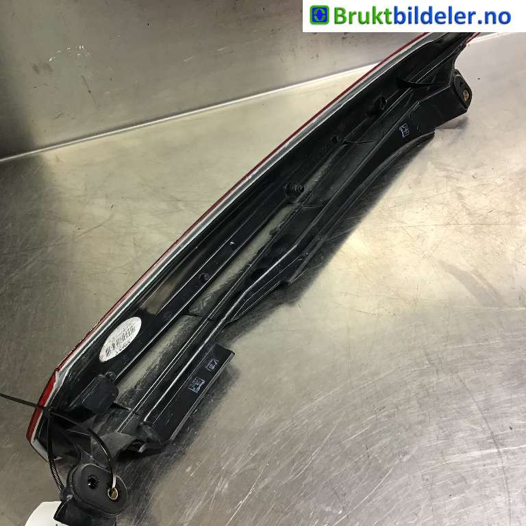 Baklykt høyre til Volvo XC90 2002-2006 (Type I, Fase 1)  (VOLVO|30678221|)