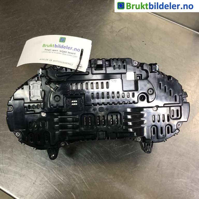 Instrumentpanel til Mercedes C-Klasse 2014-2018 (Fase 1) (W205) (W205) (MERCEDES|A 205 900 40 27|A2C10500000|)