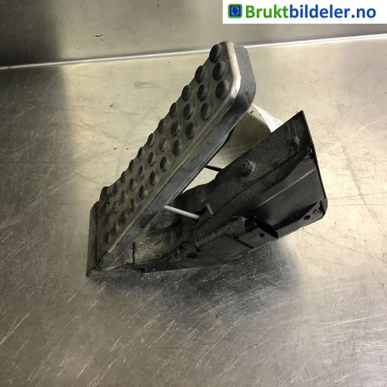Pedal gass til Mercedes C-Klasse 2014-2018 (Fase 1) (W205) (W205) (MERCEDES|A 205 300 01 04|ZGS 004 07|)
