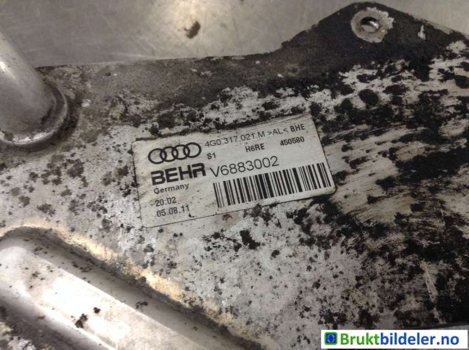 Oljekjøler til Audi A6 2011-2014 (Type IV, Fase 1) (C7) (C7) (AUDI|4G0 317 021 M|V6883002|)