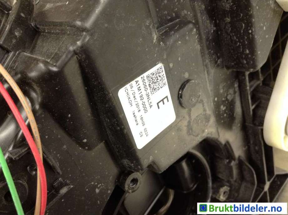 Frontlykt venstre halogen til Nissan Leaf 2011-2017 (Type I)  (NISSAN|260603NL5A|)