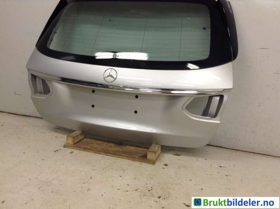Bakluke til Mercedes C-Klasse 2014-2018 (Fase 1) (W205) (W205) (MERCEDES|A 205 740 40 00||A 205 740 00 05)