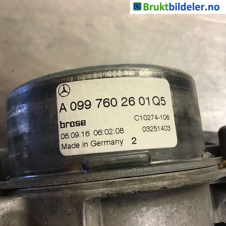 Baklukeåpner motor til Mercedes C-Klasse 2014-2018 (Fase 1) (W205) (W205) (MERCEDES|A 099 760 26 01|C10274-106|)