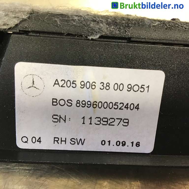 Bagasjerom rollon til Mercedes C-Klasse 2014-2018 (Fase 1) (W205) (W205) (MERCEDES|A 205 906 38 00|)