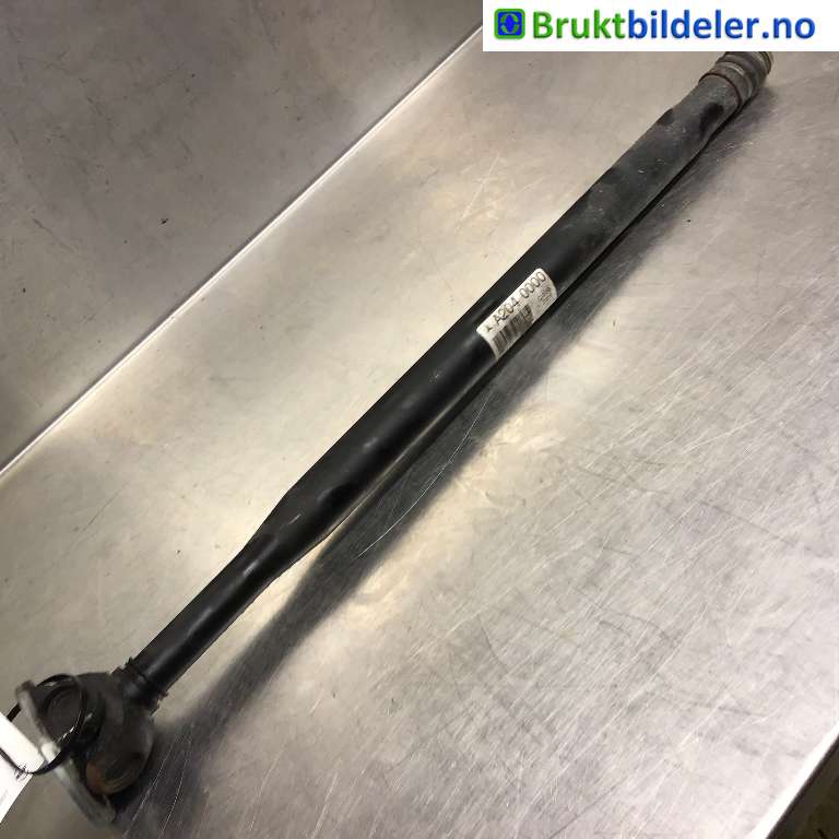 Mellomaksel fremre til Mercedes C-Klasse, 2014-2018 (Fase 1) (W205) (W205) (MERCEDES|A 204 410 00 00)