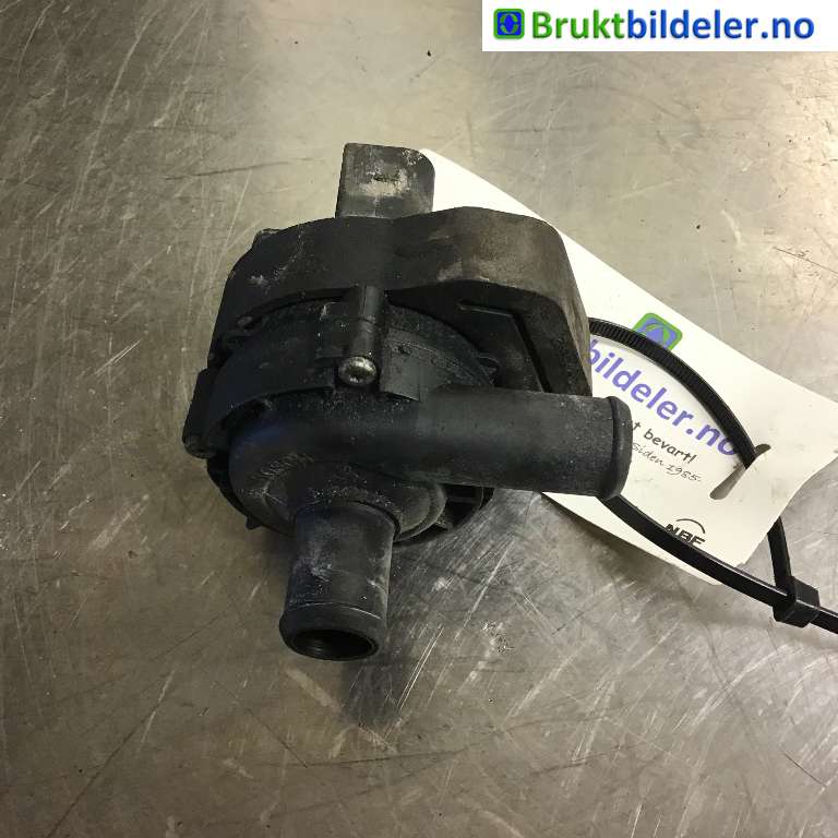 Sirkulasjonspumpe til Mercedes C-Klasse 2014-2018 (Fase 1) (W205) (W205) (MERCEDES|A 000 500 35 00|)
